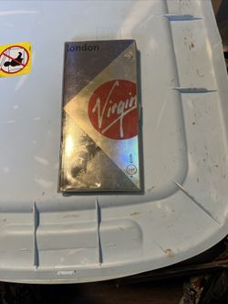 LONDON VIRGIN GUIDE By Globe Pequot Press. Map Included!!!