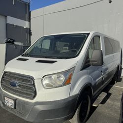2018 Ford Transit-350