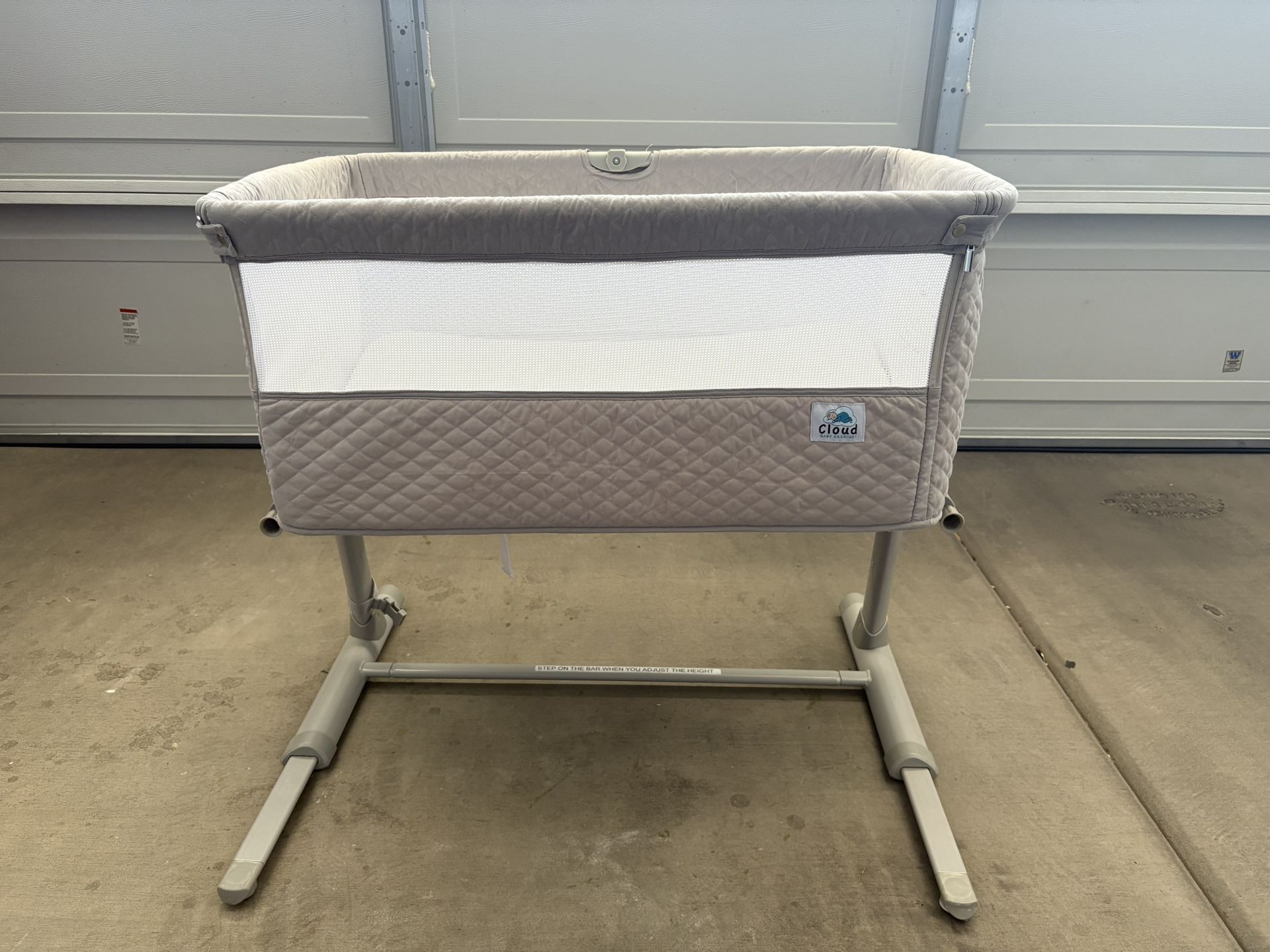 Cloud Baby Bedside Bassinet