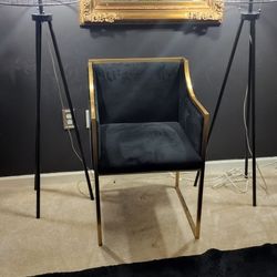 Tov Atara Black Arm Chair And 2 Max Studio Lamps