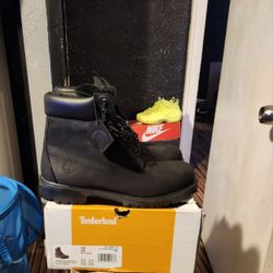 Timberland 6" Waterproof  Black Suede Sz 12 Good Cond. $130