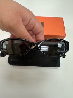 Woman sun glasses