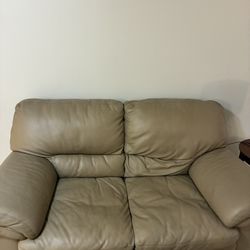Leather Love Seat 