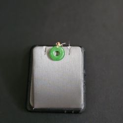 14k Gold Jade Pendant 