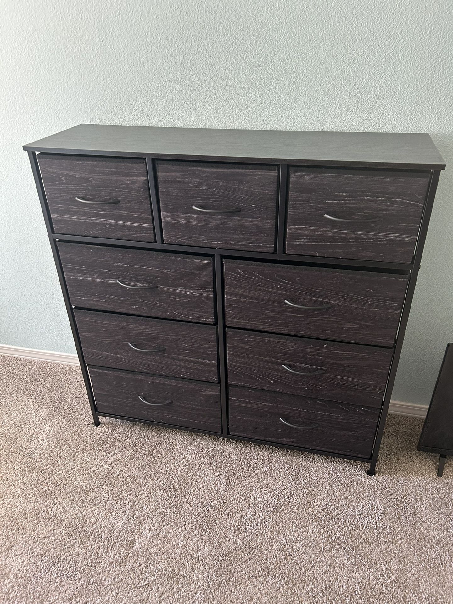 Dresser $20