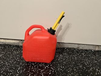 Scepter Plastic 2 Gallon Gas Can