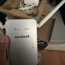 WiFi Extender 