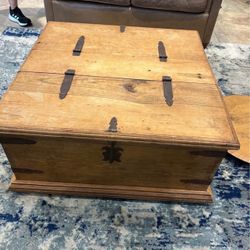 Very Cool Rustic Wood Coffee Table. Cabin Decor With Storage Inside 