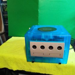 Nintendo GameCube Custom Picoboot Console - Clear Blue Shell - 64GB