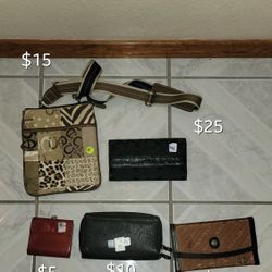 Coach cross body $15 and wallet $25
misc coin purse & wallets
Pick up in Harlingen near Walmart
Antiques, Telephones & Flags
