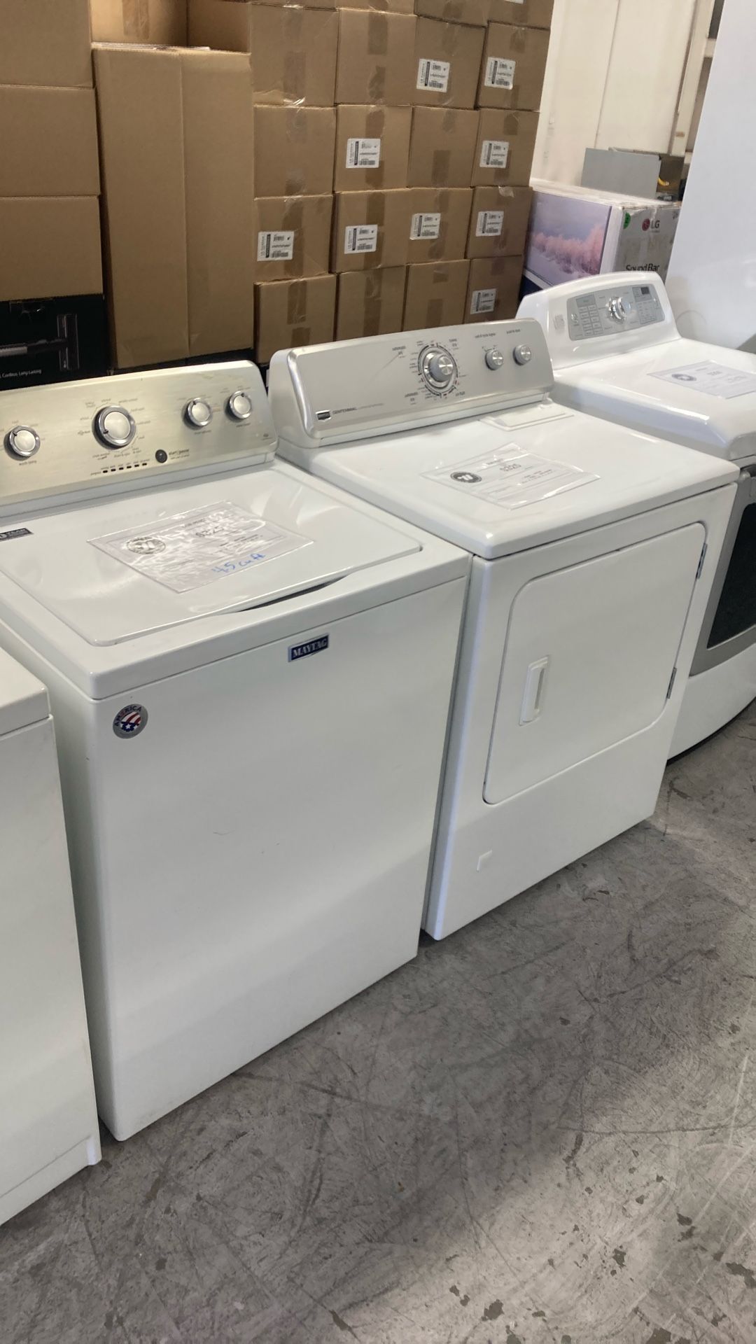Maytag Set Gas Dryer And Washer