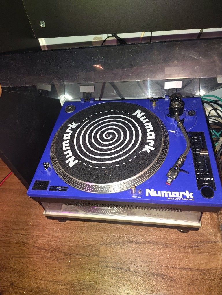 Vinyl Direct Drive Turntables