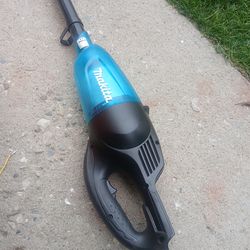 Vacuum makita cordles