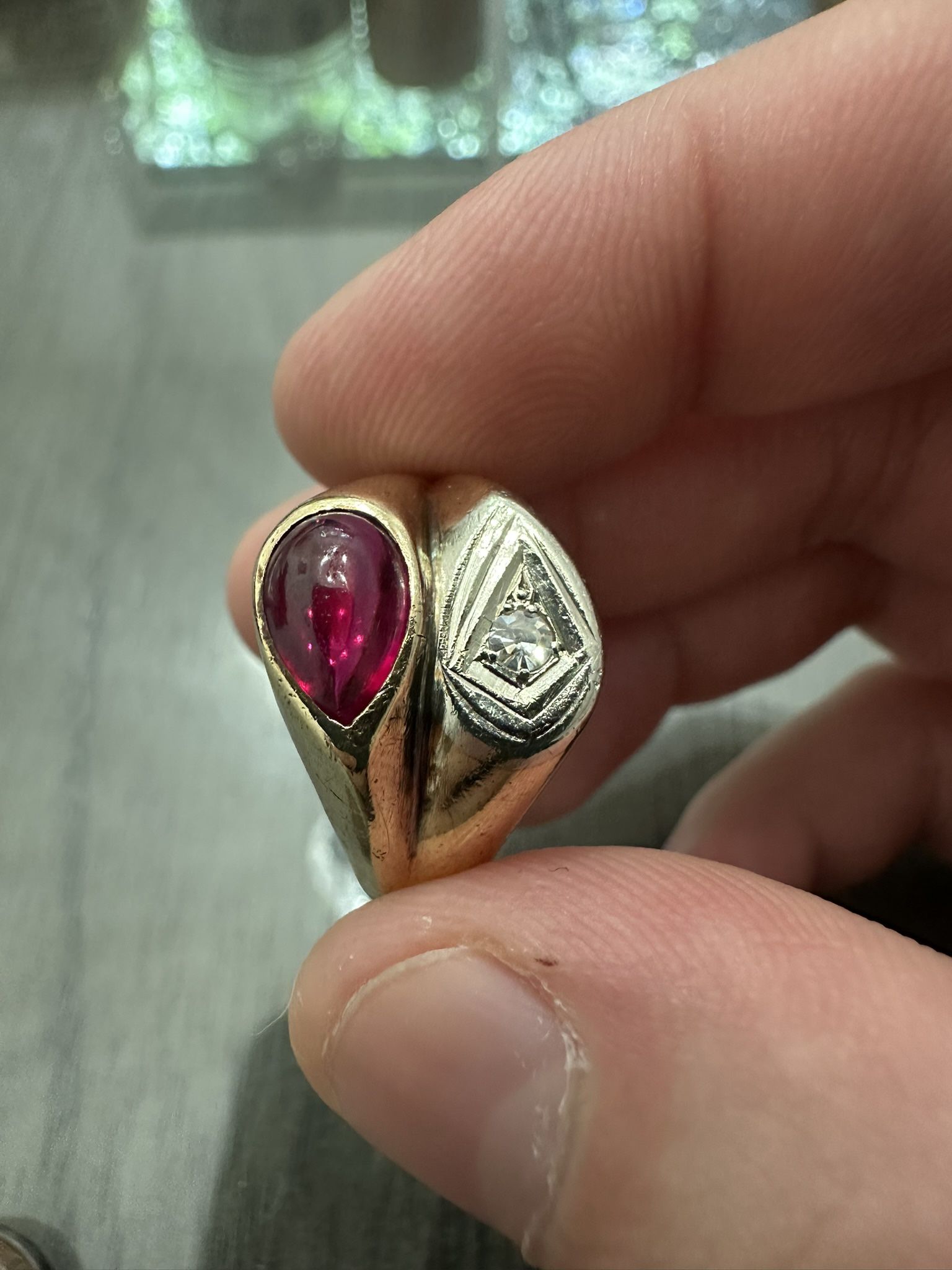 Solid 10k Yellow Gold Diamond Ruby Vintage Soprano Signet Ring Size 10.5