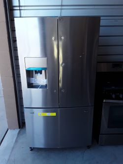 Frigidaire counter depth stainless steel no damage brand new