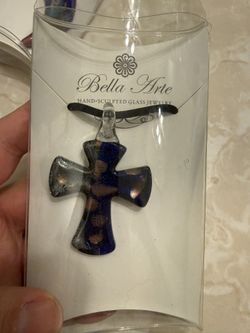Bella Arte Hand-Sculpted Glass Necklace