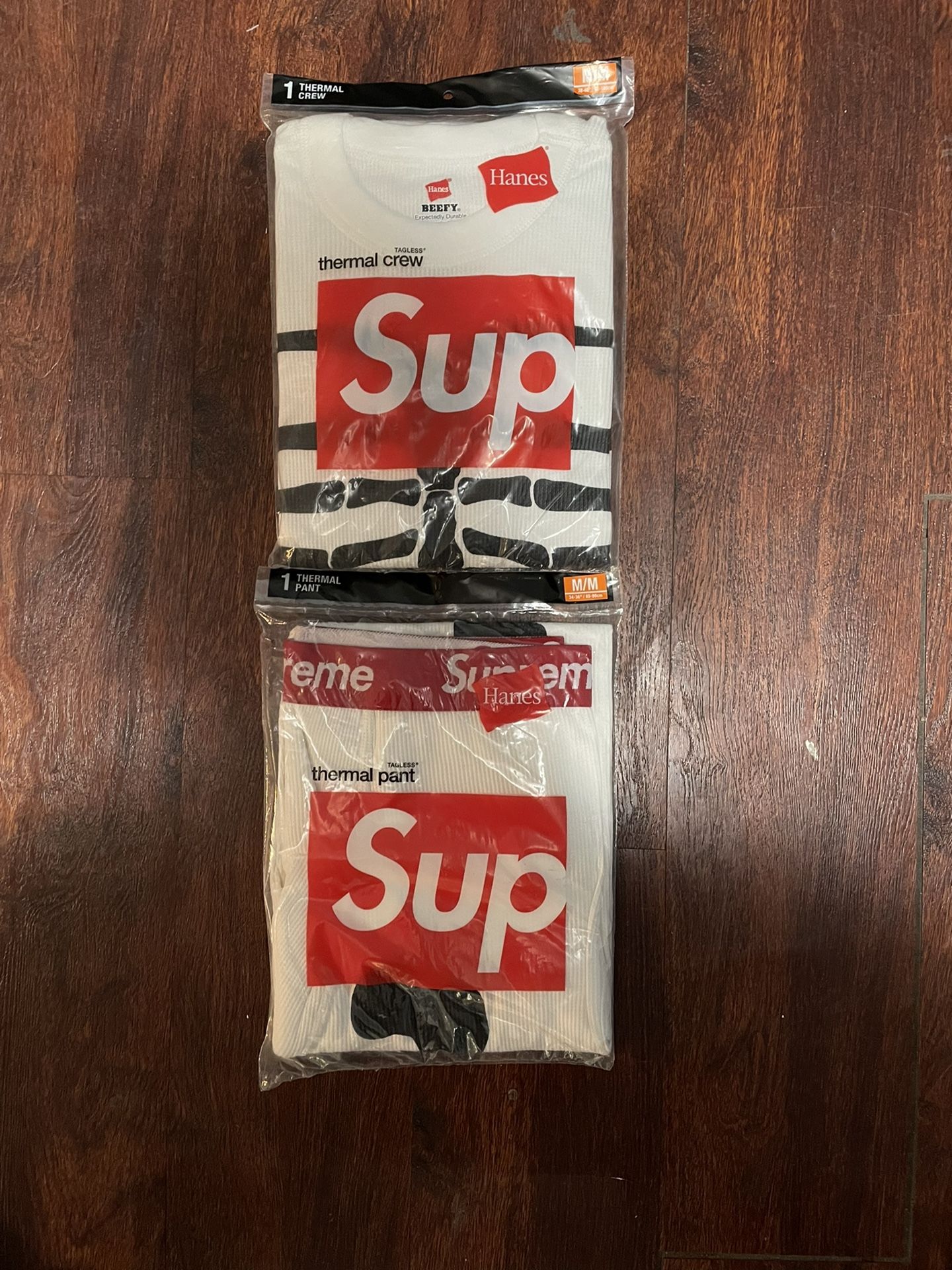 Supreme/Hanes Bones Thermal Crew MED