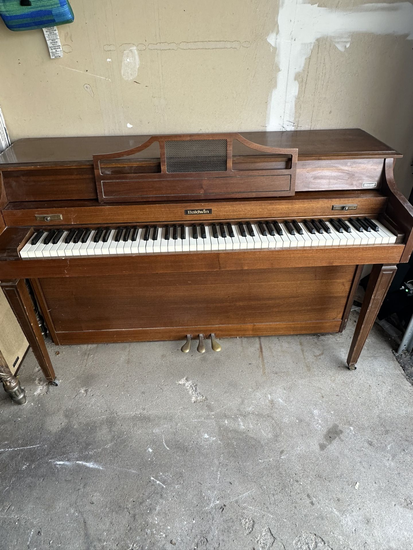 Baldwin piano
