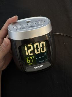 Sharp SPC524 Projection Alarm clock with indoor Temperature