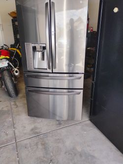 LG 2 Door 2 Drawer