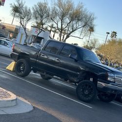 06 Chevy Silverado 