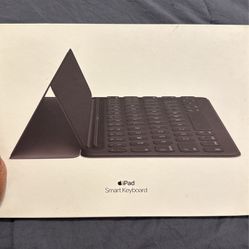 Apple iPad Smart Keyboard 