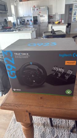 Xbox Logitech - steering wheel / pedals