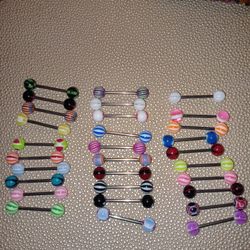 Barbell Tongue

 Piercing