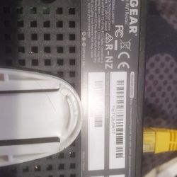 SUPER FAST WIFI ROUTER & MODEM Motorola & Netgear