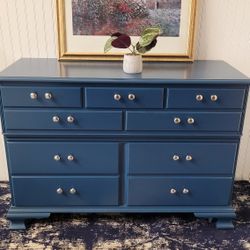 CHARMING BLUE PENNSYLVANIA FURNITURE DRESSER 