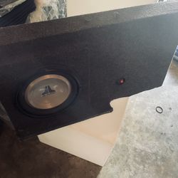 JL 8”sub Box w/ 2 Channel Amp