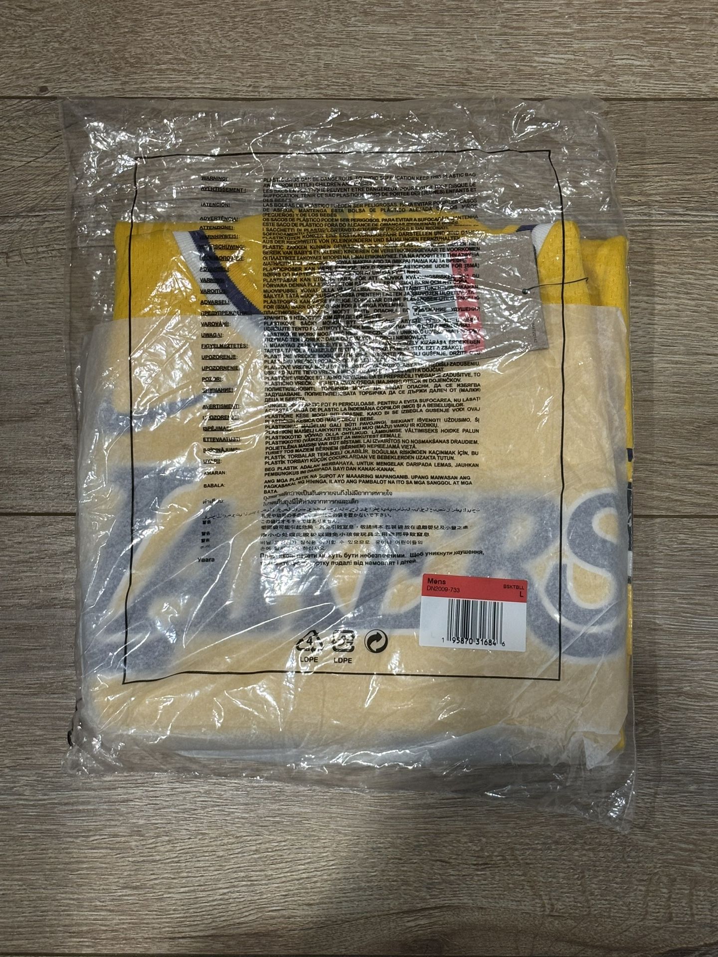 Nike LeBron James Icon Edition Swingman Men's Jersey (LA Lakers) - Size L