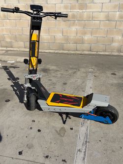 Tomofree Fast Electric Scooter, 3000W/60V 35Ah Off Road E Scooter, 55 Miles Long Range, 60MPH Top Speed, 11" Tires, Foldable Kick Scooter for Adults a