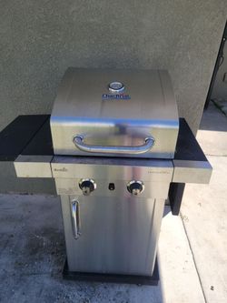 Char-Broil Professional 2-Burner Gas Grill