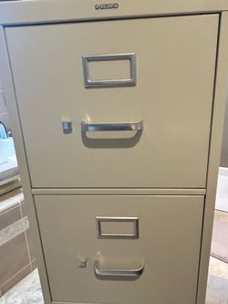 Four Drawer (15 inch wide) File Cabinet