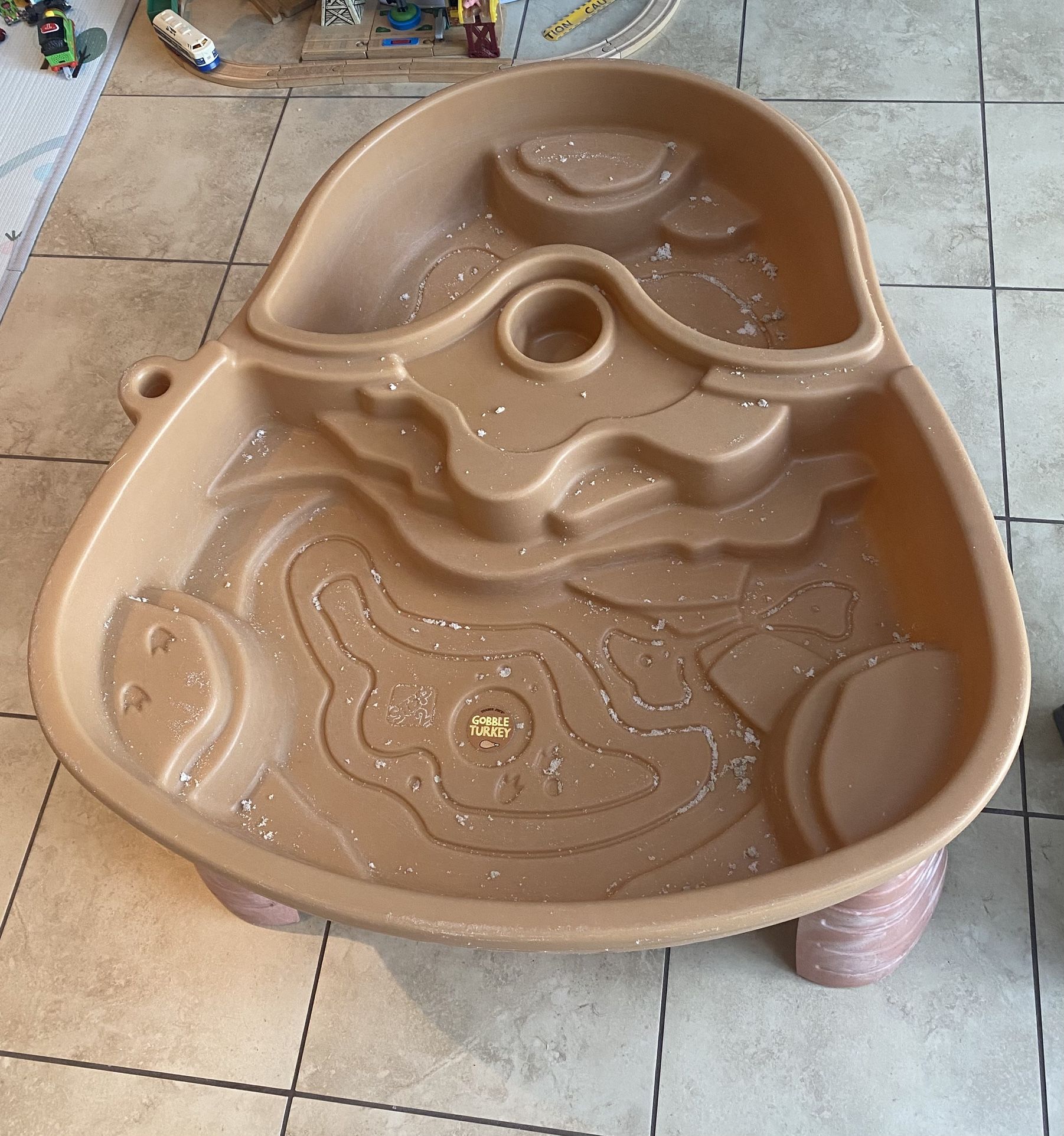 Kids Activity Sensory table