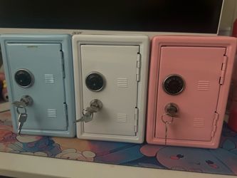 Mini lockers