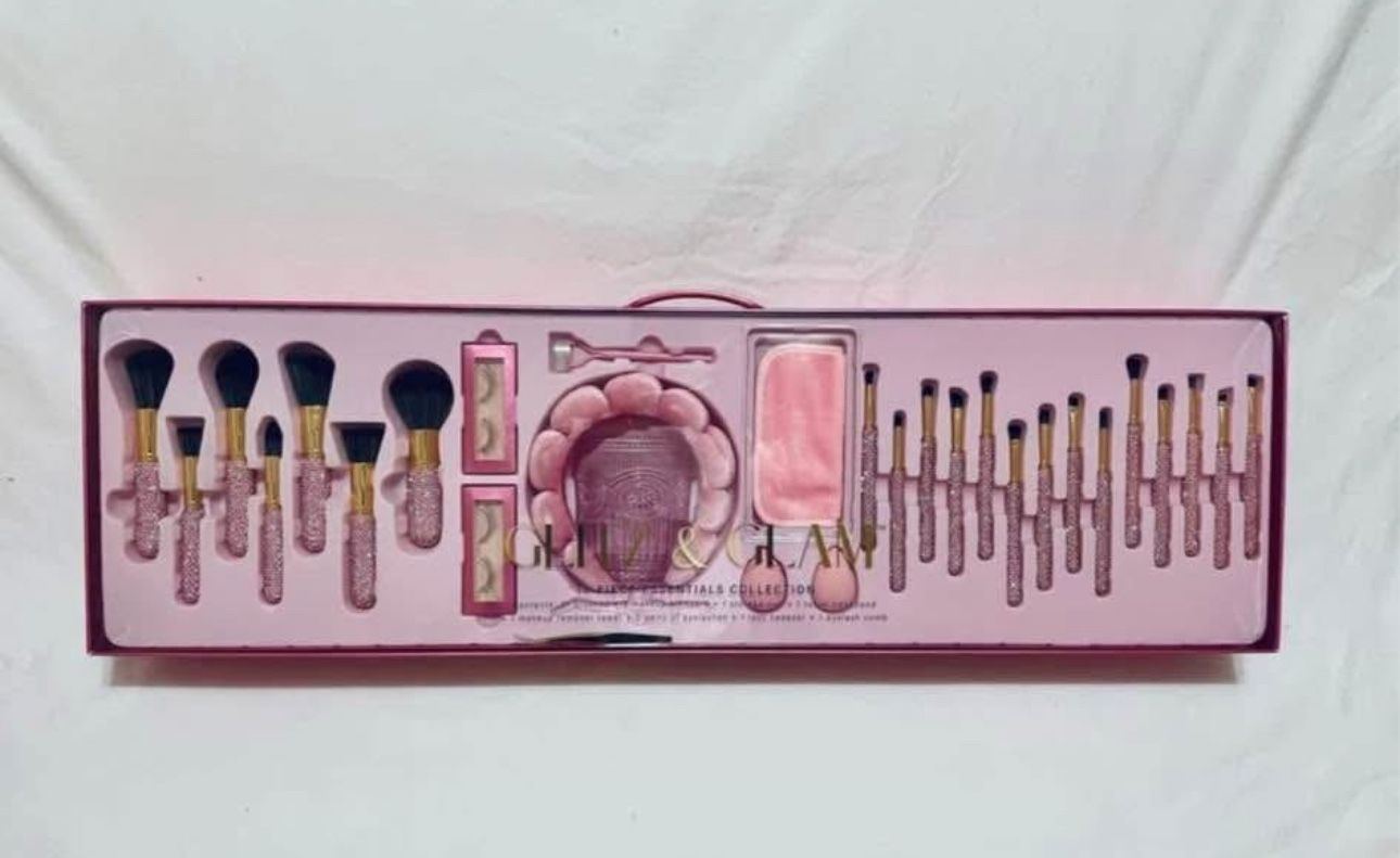 Glitz and Glam Make up Set