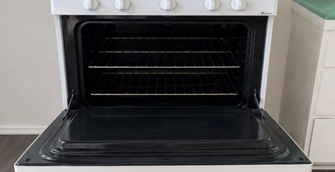 20” Gas Stove/Oven – Clean & Works Great – $175 OBO