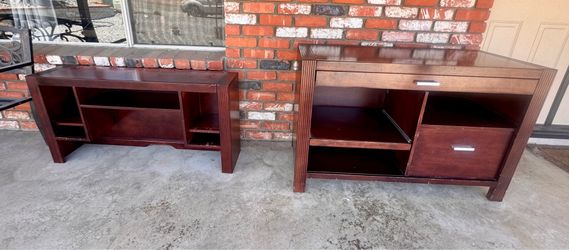 FREE - desk with hutch