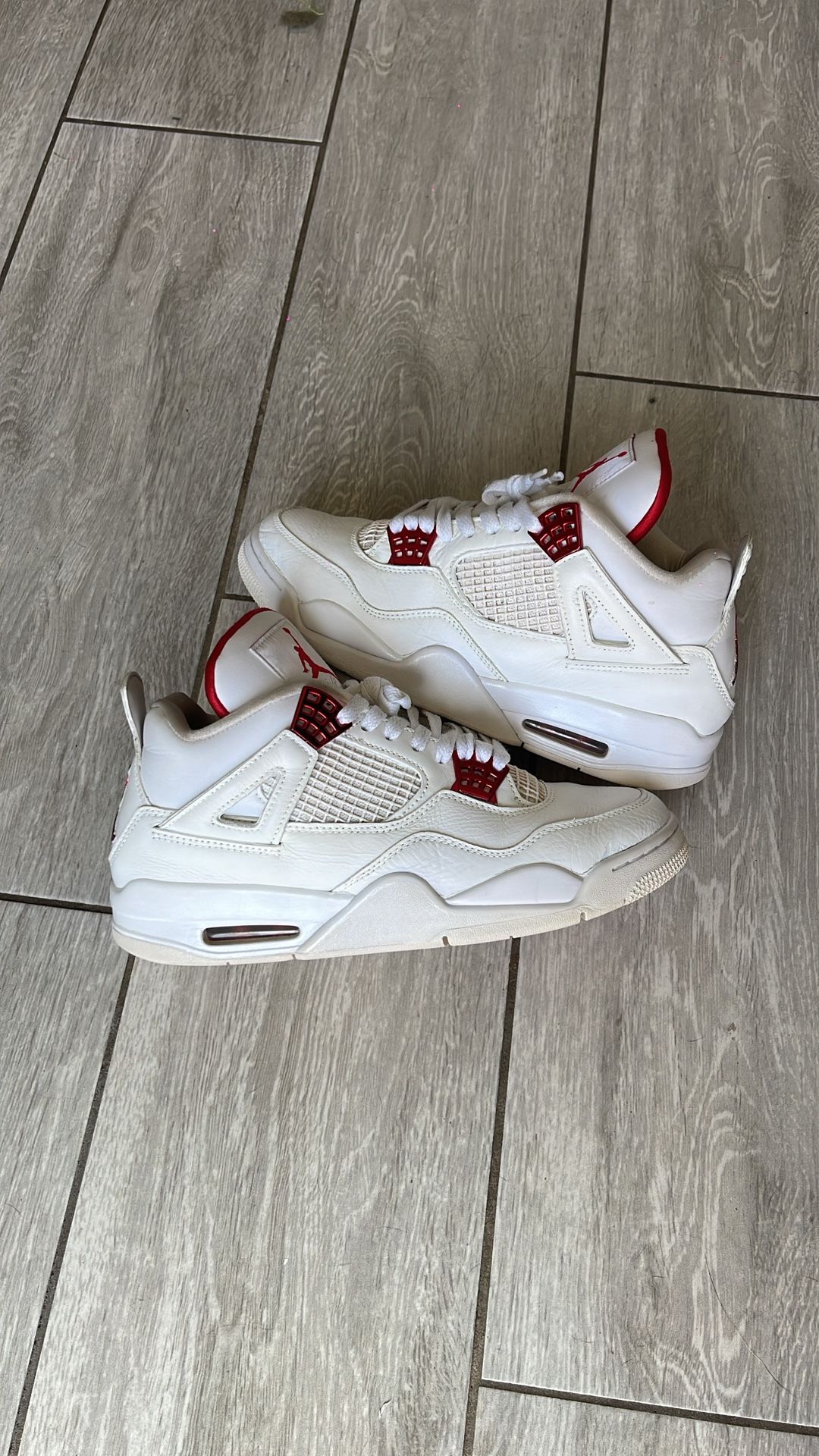 Jordan 4 Red Metallic Size 9