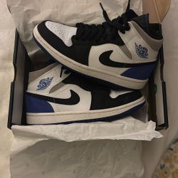 Air Jordan 1 Mid SE
