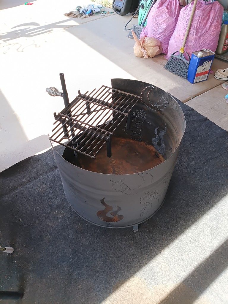 Fire Pit 55 gallon Drum Bbq