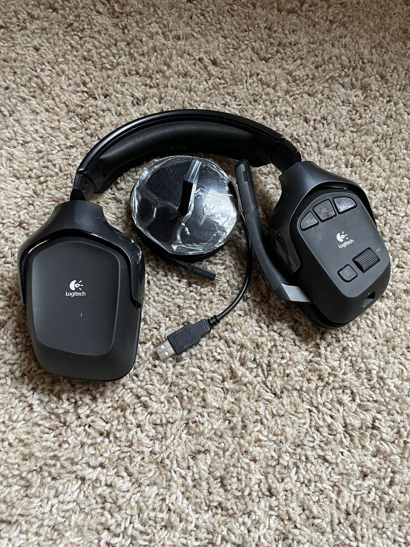 Logitech Wireless Gaming Headset G930