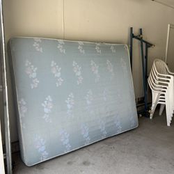 free queen size box spring and metal frame 