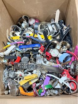 Large lot of fashion watches - untested