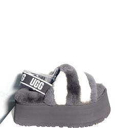 UGG Slides