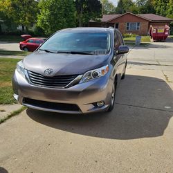 2011 Toyota Sienna