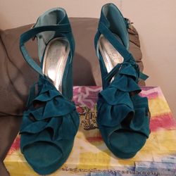 Aqua blue Wedges sz 10 Make a Offer
