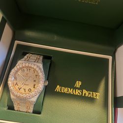 AP Watch w/ Diamonds